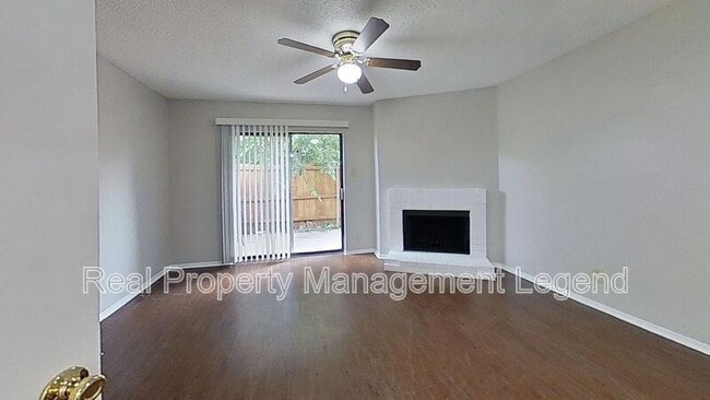 Building Photo - 8109 Silver Creek Rd