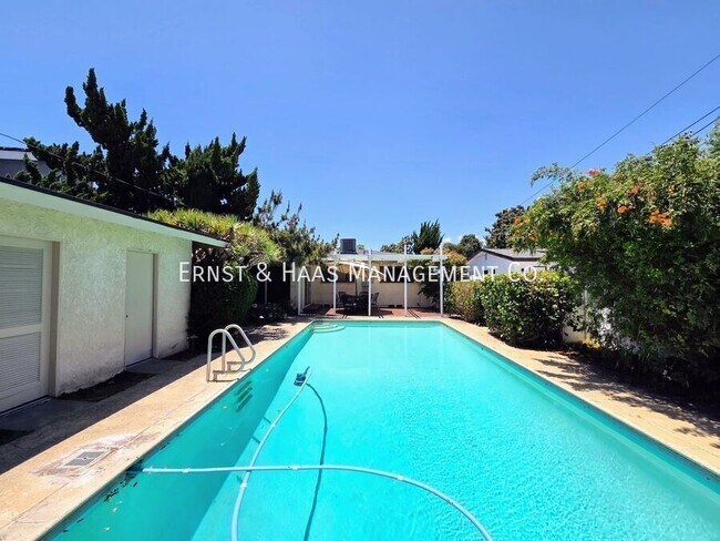 Building Photo - 2080 Senasac Ave