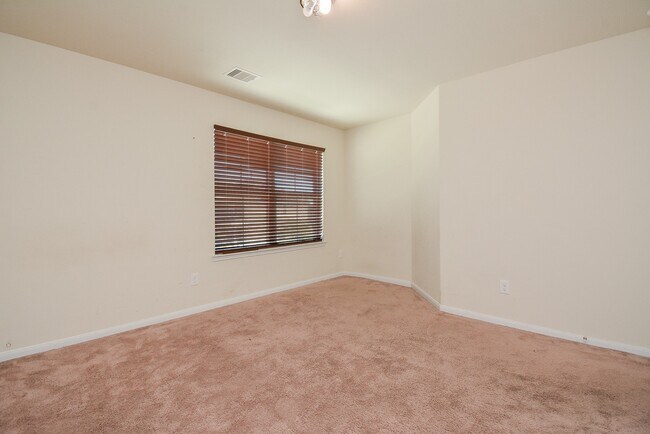 Building Photo - 2380 Elm Crossing Trail