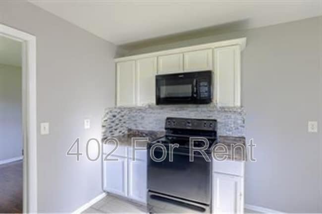 Building Photo - 5120 N 48th St