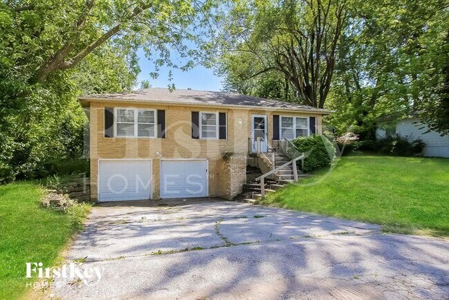 Primary Photo - 1043 E Lexington Ave