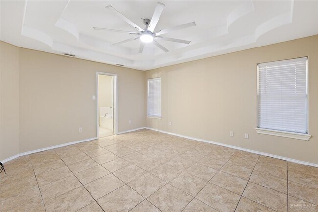 Building Photo - 38 Kiwi Ave