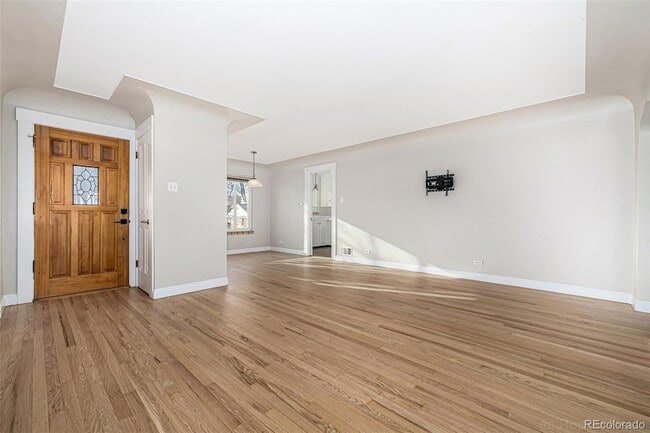 Building Photo - 1150 S Jackson St