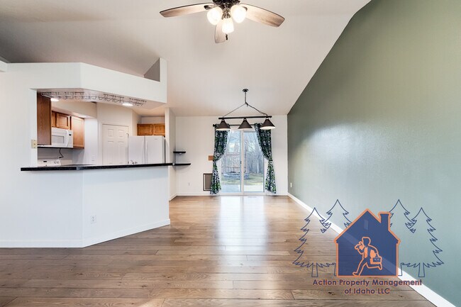 Building Photo - 1393 Caterpillar Ave N