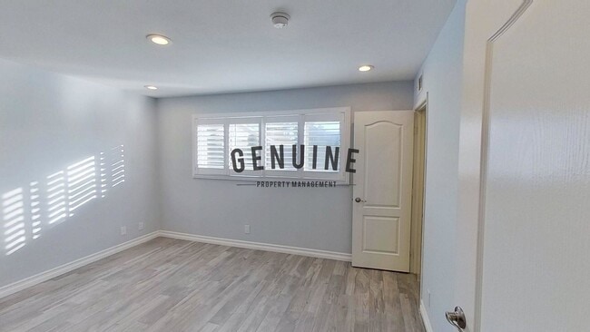 Building Photo - Coming Soon: Remodeled 4Bd 2Ba Home in Fou...