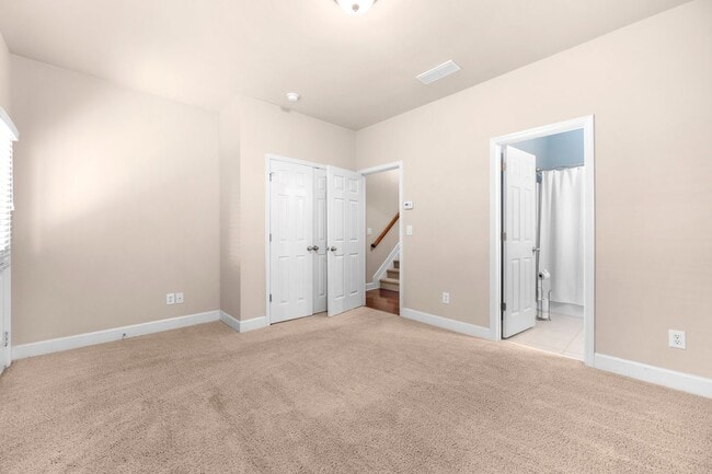 Building Photo - 2042 Cobblestone Cir NE