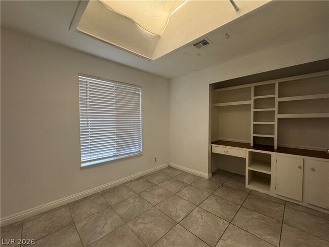 Building Photo - 6209 Meadowlark Ln