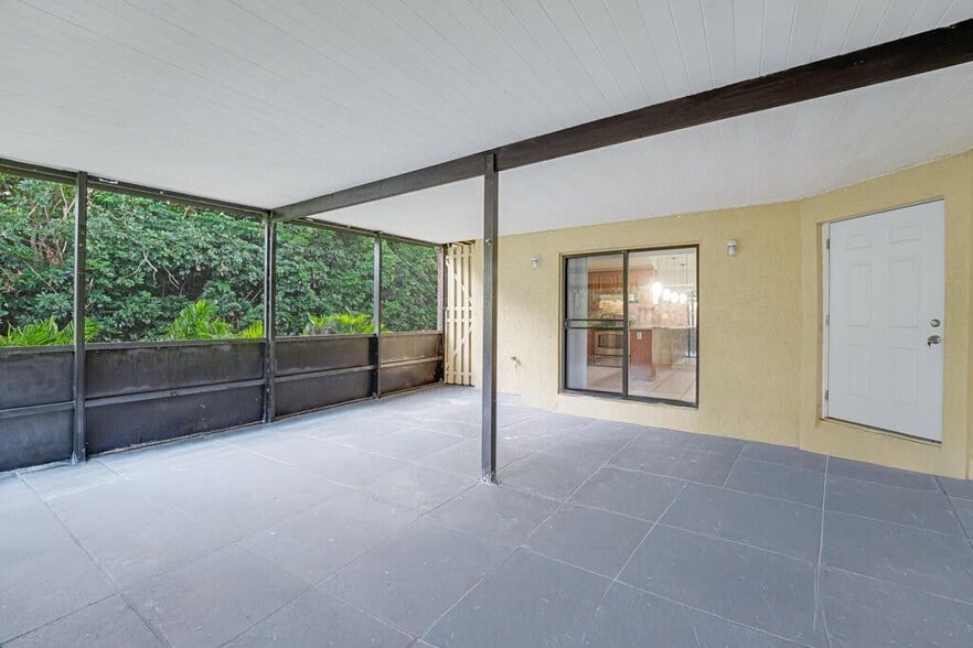 Building Photo - 4205 Turnberry Cir