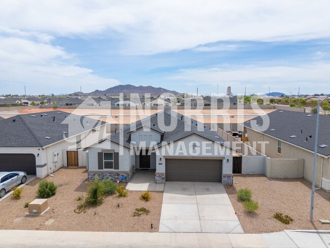 Building Photo - Beautiful Almost Brand New Home