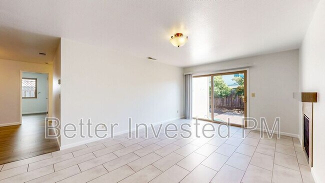 Building Photo - 1417 Gregory Ct