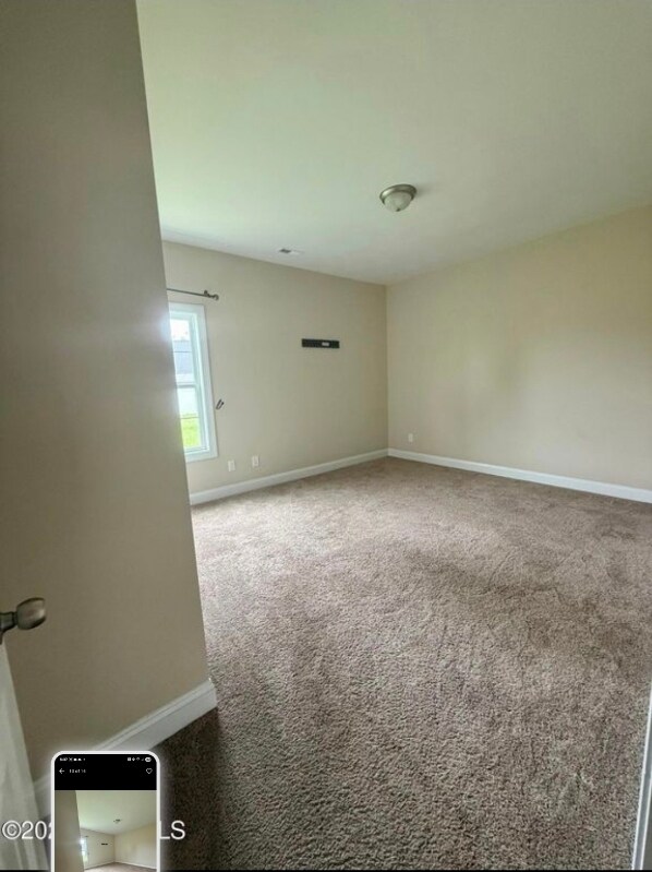 Building Photo - 174 Finch Ln