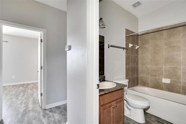 Building Photo - 7322 S Trask St