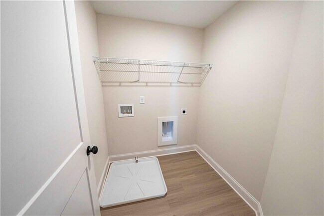 Building Photo - 373 Creek Wood Pk Dr