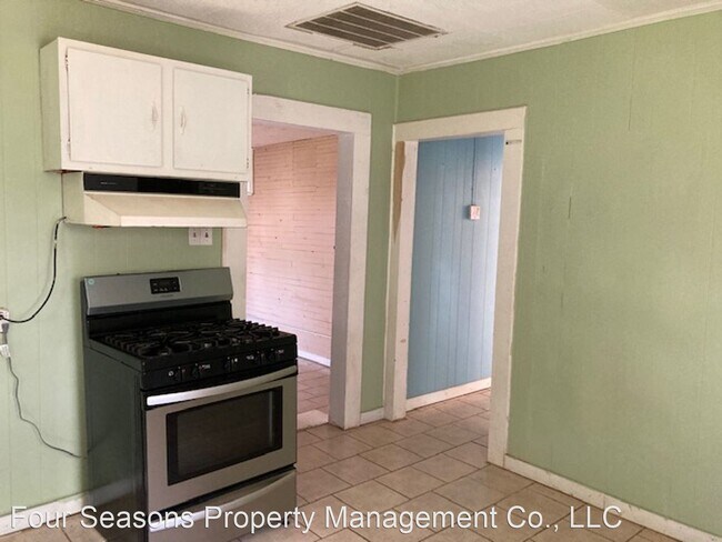 Building Photo - 2 br, 1 bath House - 2319 20th Avenue