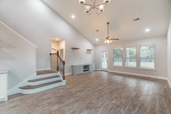 Building Photo - 50 Tidwillow Pl