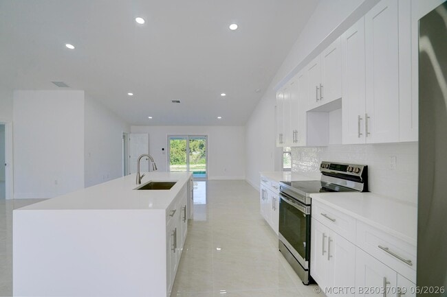 Building Photo - 13875 63rd Rd N