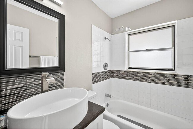 Building Photo - 2229 Casa Vista Dr