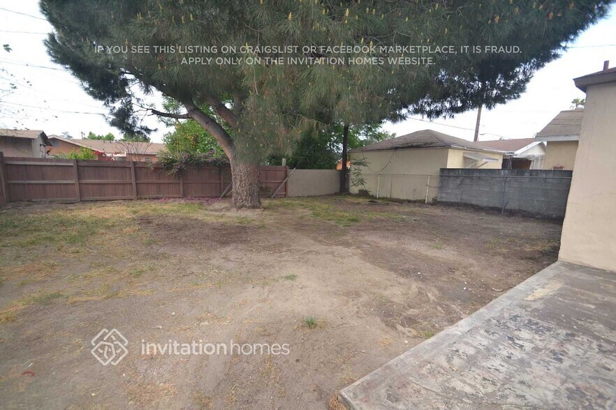 Building Photo - 11560 Kittridge St