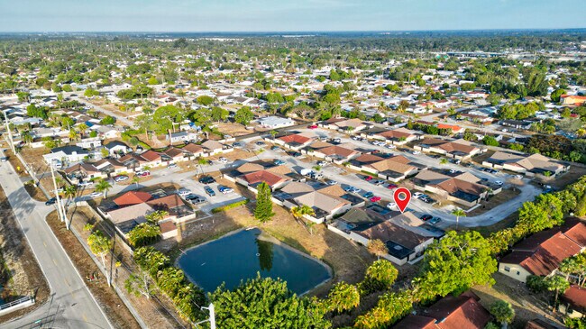 Building Photo - 4782 Sunny Palm Cir