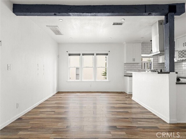Building Photo - 757 N Loma Vista Dr