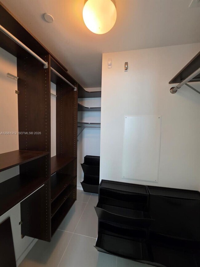 Building Photo - 5300 Paseo Blvd