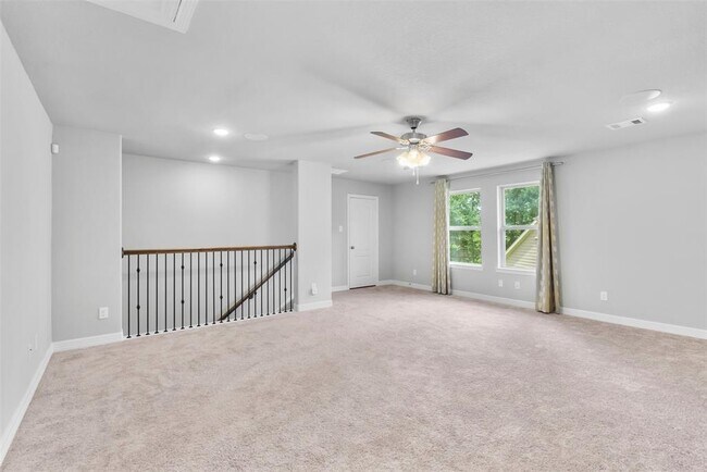 Building Photo - 135 Teralyn Grv Lp