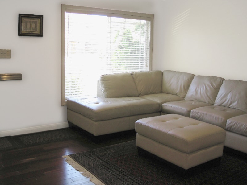 Building Photo - 3542 Kelton Ave