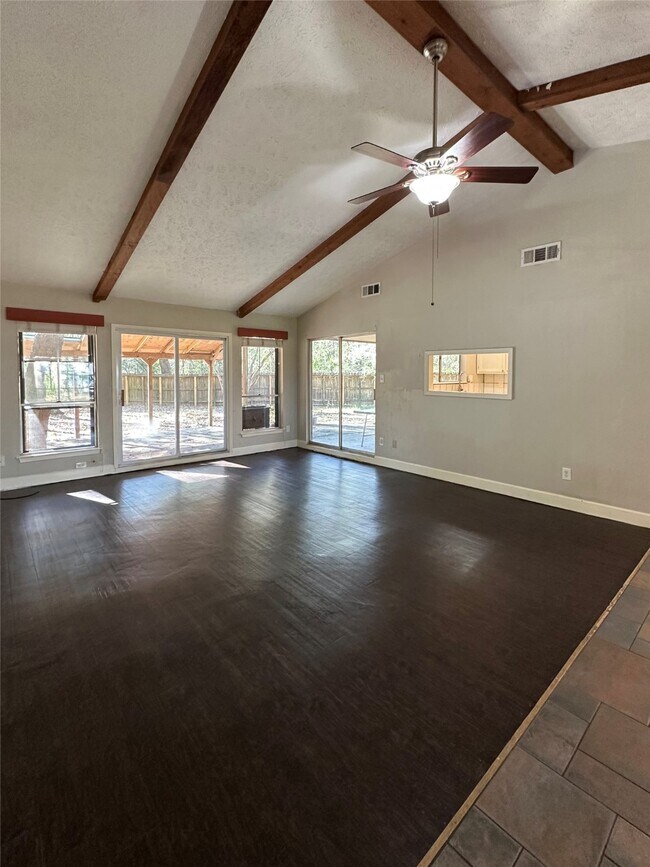 Building Photo - 2016 Royal Oak Pl