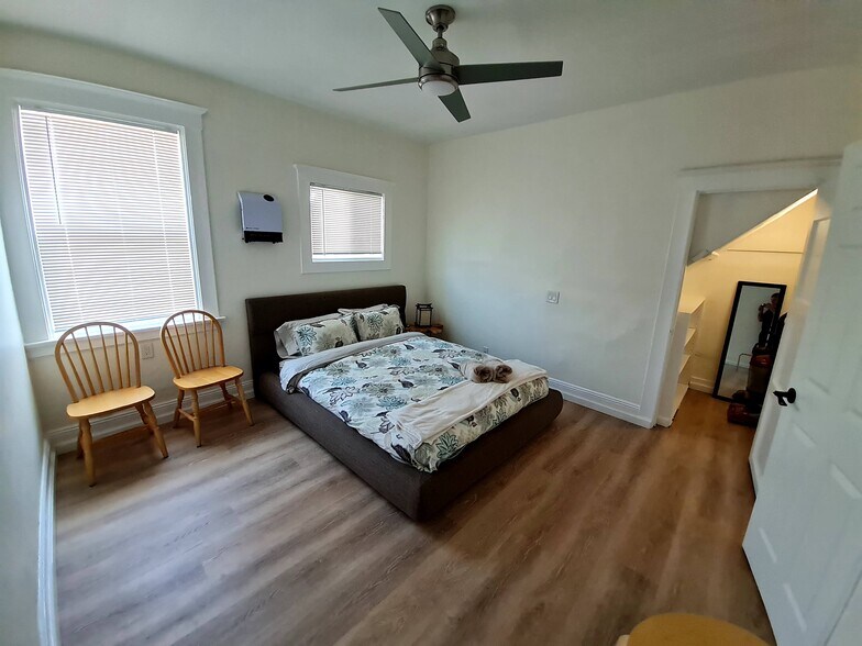 Bedroom 3 - 135 E Reed St