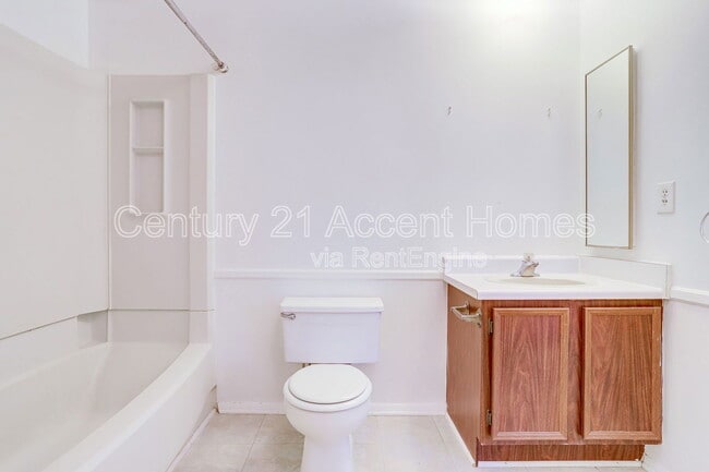 Building Photo - 5328 Larochelle Ct