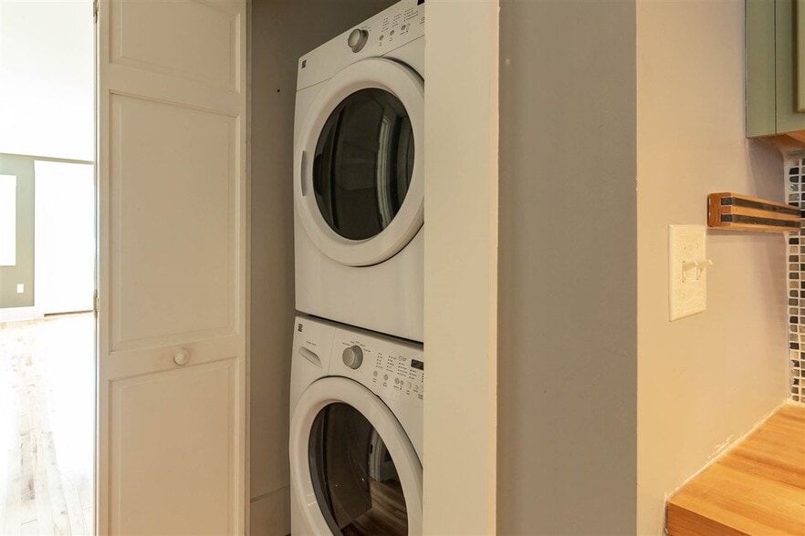 In-Unit Laundry - 77 -79 Centre St