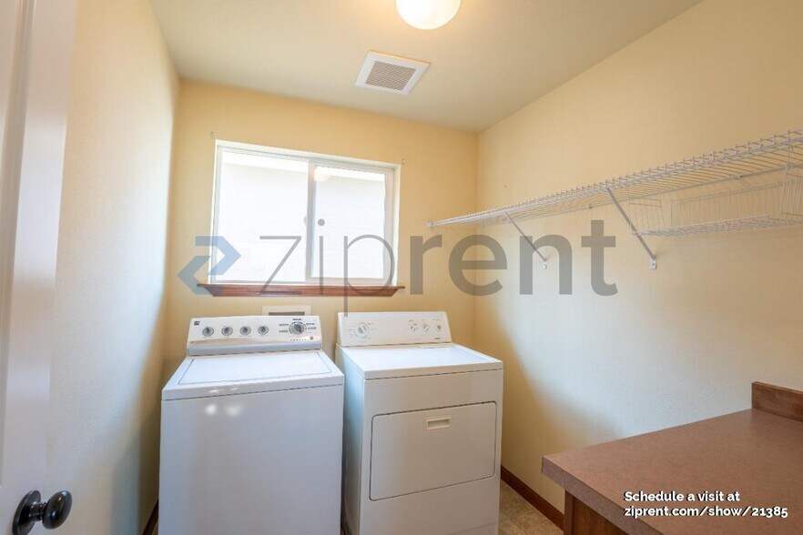 Building Photo - 19505 25th Dr SE
