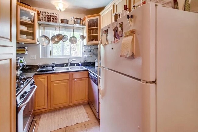 Building Photo - 4747 Hamilton St