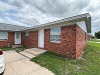 Building Photo - 3923 W 22nd St