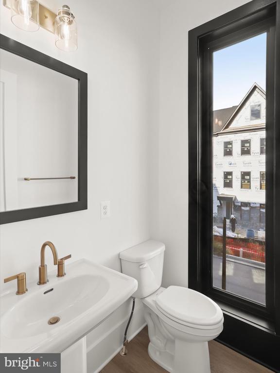 Building Photo - 14920 Dispatch St