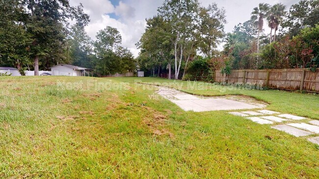 Building Photo - 12345 Tracy Ann Rd