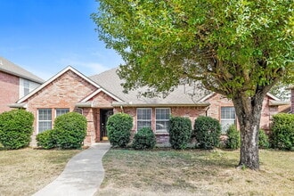 Building Photo - 617 Arbor Dr