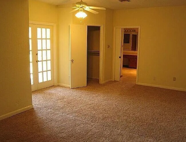 Building Photo - 21514 Greenham Dr