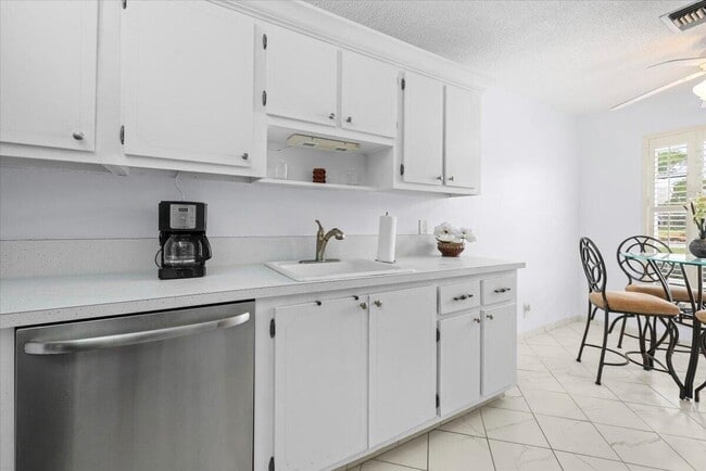Building Photo - 1031 Citrus Way