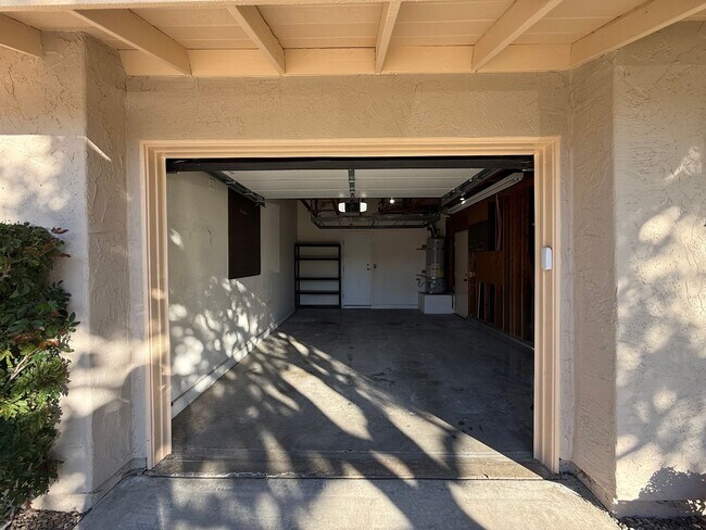 Building Photo - Lovely 2B/2BA Condo in 55+ Community w/Attached Garage & 2 Private Patios!