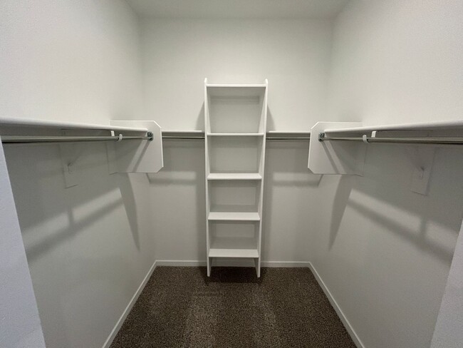 Building Photo - 17449 W Eva St