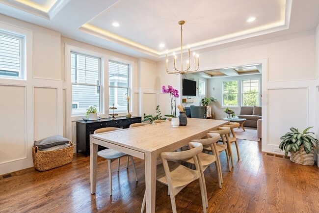 Building Photo - 19 Shute Path