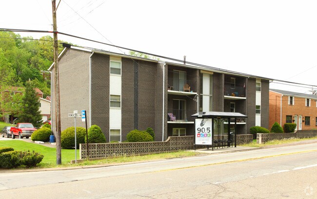 Primary Photo - 1382 Bower Hill Rd