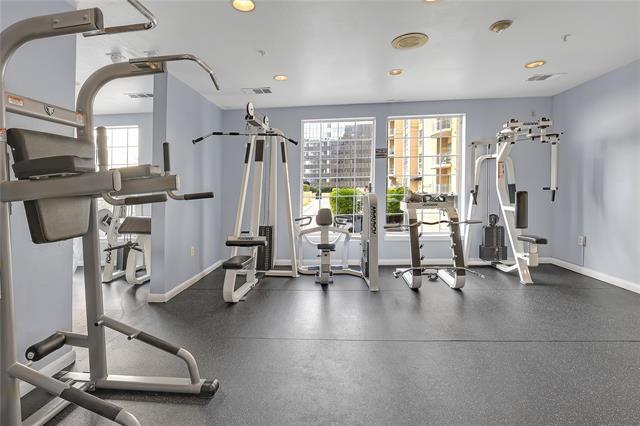 Building Photo - 3225 Turtle Creek Blvd Blvd