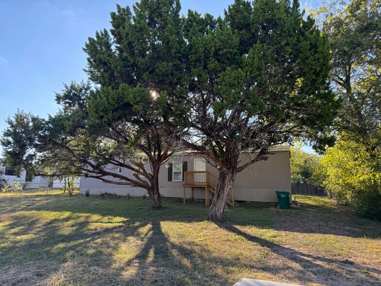 Building Photo - 1702 Dakota Trce