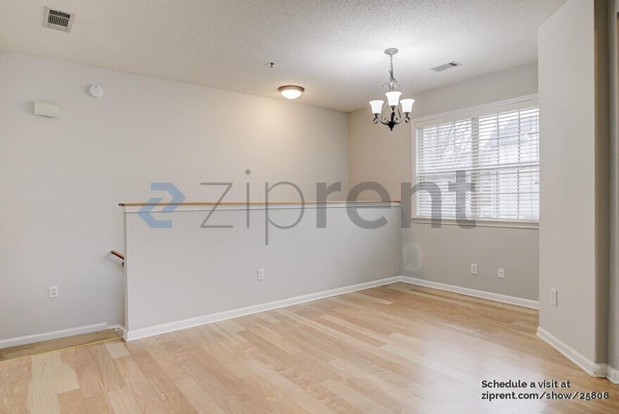 Building Photo - 603 Spring Heights Ln
