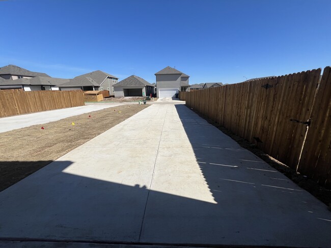 Building Photo - 2955 Brittlebush Dr