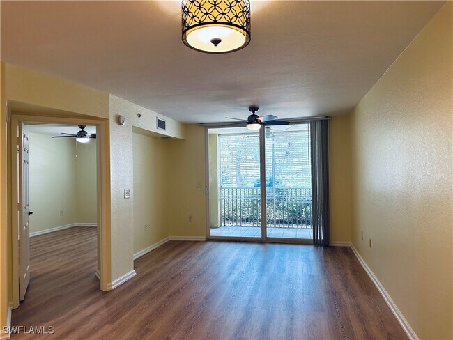 Building Photo - 4105 Residence Drive