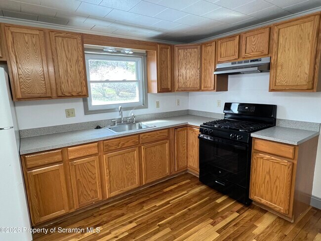 Building Photo - 214 Melrose Ave