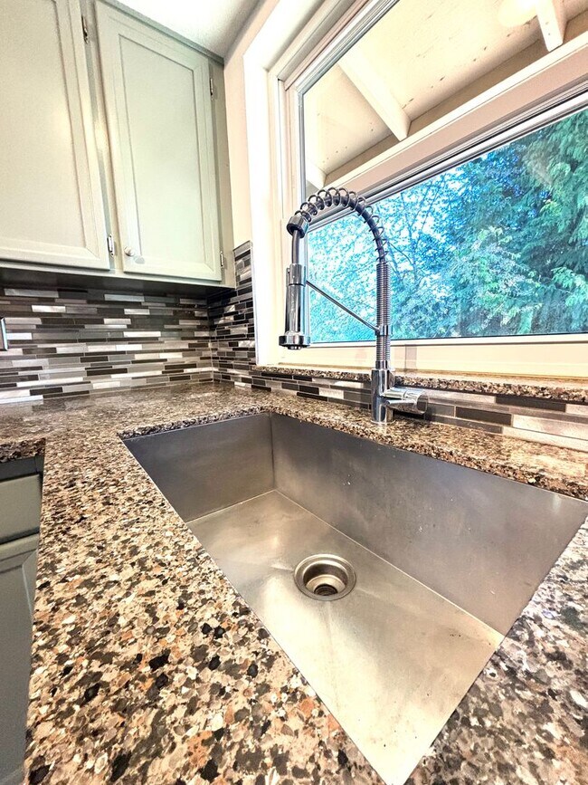 Building Photo - Gorgeous 4-Bd House | Huge Deck, Huge Fenced Yard, & Bonus Room!